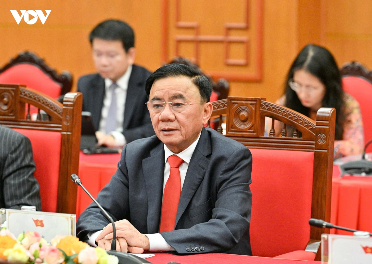 dong_chi_tran_cam_tu_phat_bieu_tai_buoi_tiep.jpg