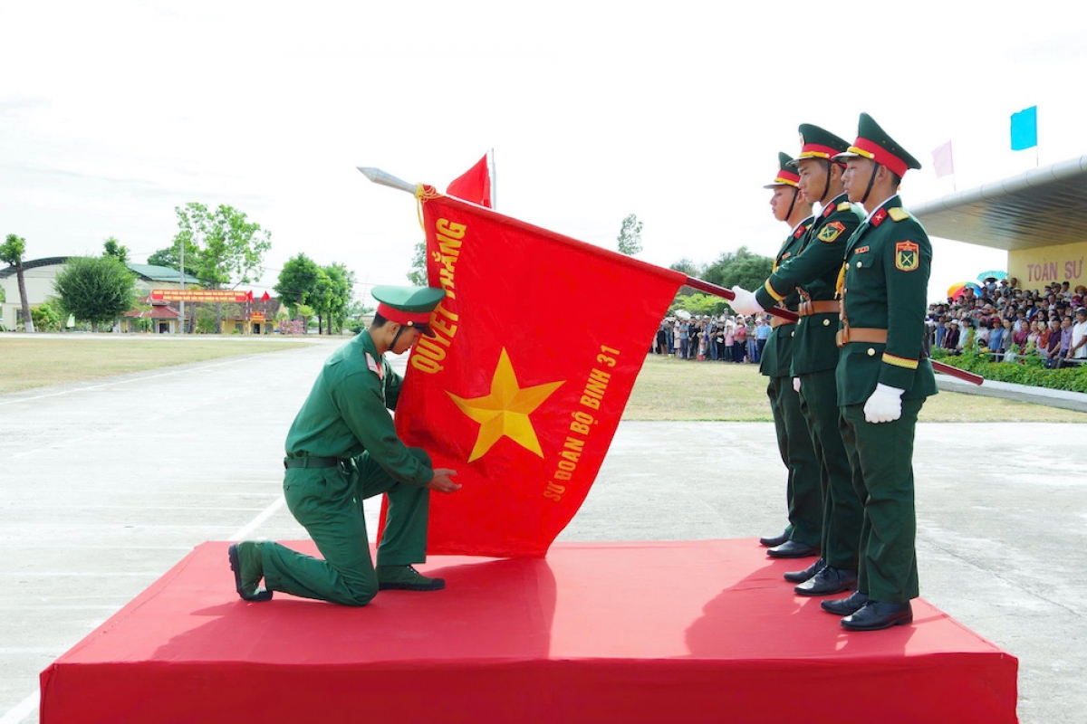 gia_lai_tuyen_the_chien_si_moi-_anh_2.jpg
