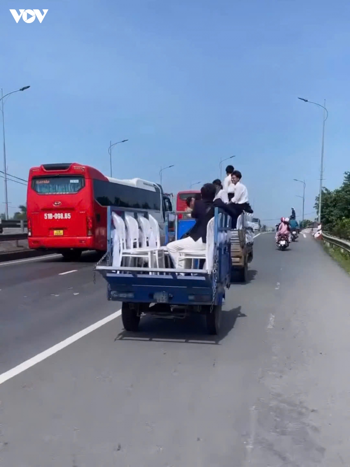giao_thong1.jpg