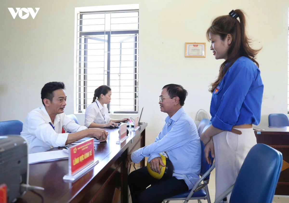 lay_su_hai_long_cua_nguoi_dan_de_phuc_vu.jpg