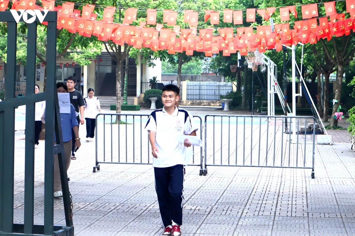 le_dinh_bao.jpg