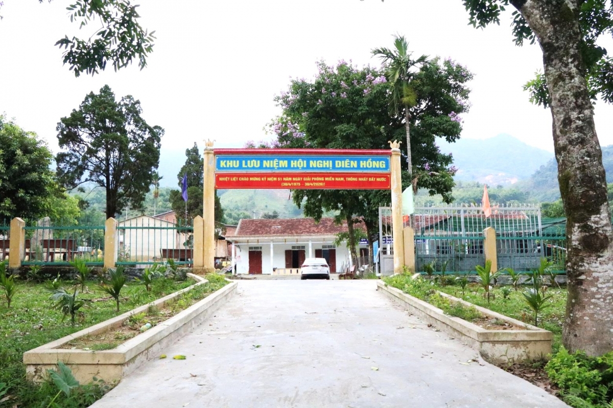 nguoi_dan_vung_nui_thanh_pho_hue_20260626153906.jpg