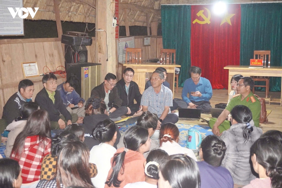 nhung_buoi_tiep_dan_ngay_tai_thon_ban_giup_nhieu_vuong_mac_duoc_thao_go_tu_co_so.jpg