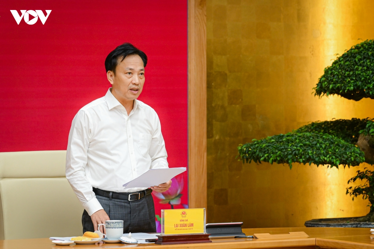 ong_lai_xuan_lam_pho_bi_thu_dang_uy_chinh_phu.jpg