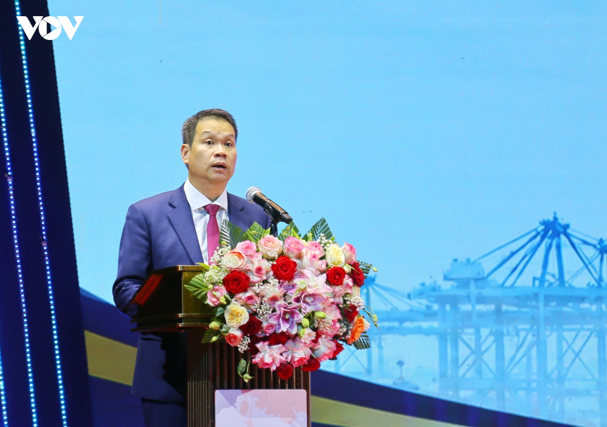 ong_nguyen_manh_hung_chu_tich_ubnd_thanh_pho_da_nang_phat_bieu_khai_mac_hoi_thao.jpg