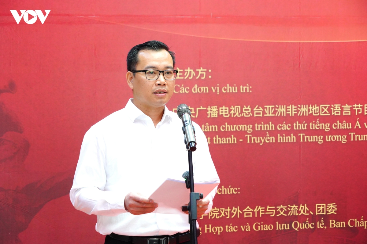 ong_nguyen_thai_trung_tham_tan_dai_su_quan_viet_nam_tai_trung_quoc_phat_bieu_tai_le_khoi_dong_chuong_trinh_copy.jpg