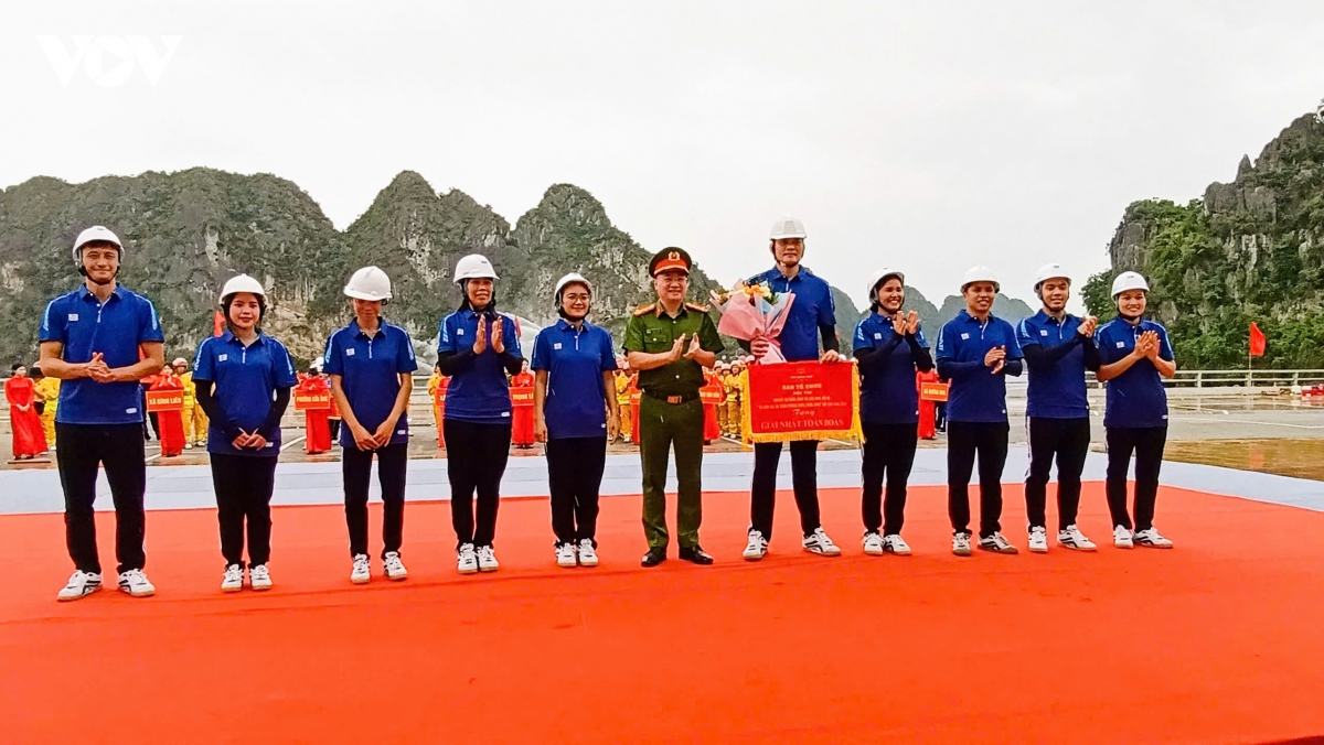 tang_thuong.jpg