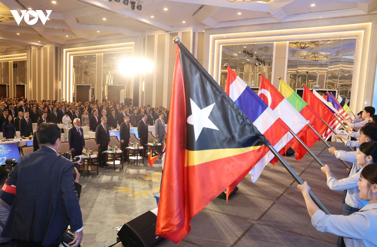 thu_tuong_chinh_phu_le_minh_hung_du_va_co_bai_phat_bieu_quan_trong_tai_phien_khai_mac_dien_dan_tuong_lai_asean_2026.jpg