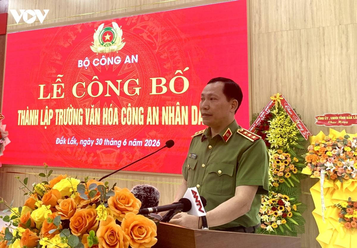 thuong_tuong_le_van_tuyen_phat_bieu_tai_buoi_le_thanh_lap_truong_van_hoa_cong_an_nhan_dan_ii_tai_dak_lak.jpeg