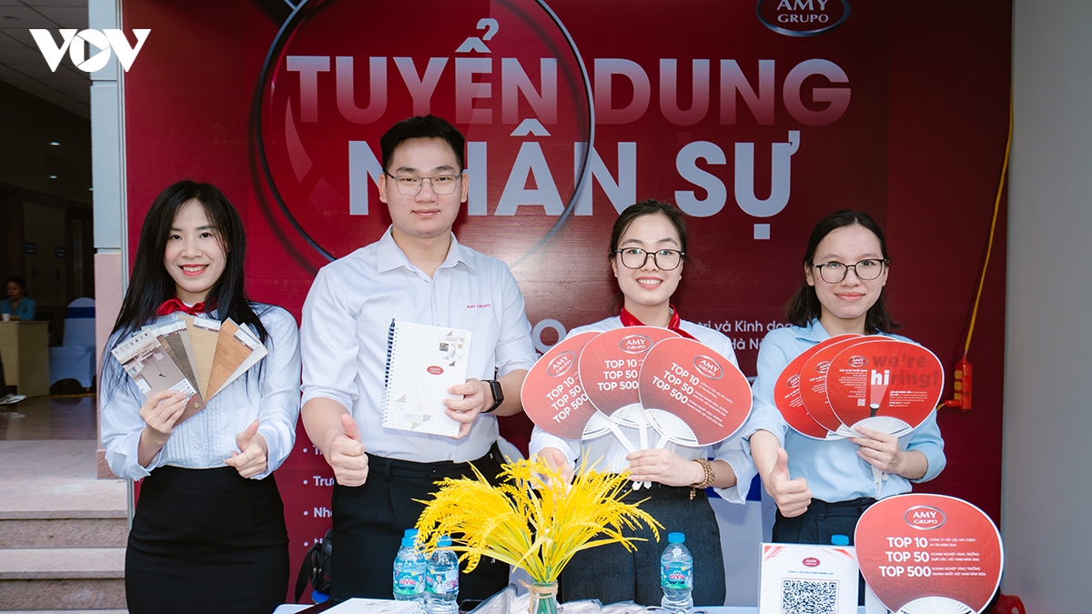 tuyen_lao_dong_1.jpg