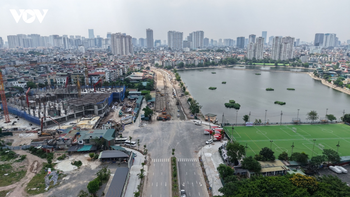 vanh_dai_25_nguyen_trai_dam_hong.jpg