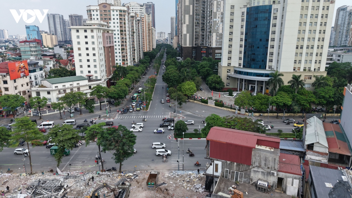 vanh_dai_25_tran_duy_hunng.jpg