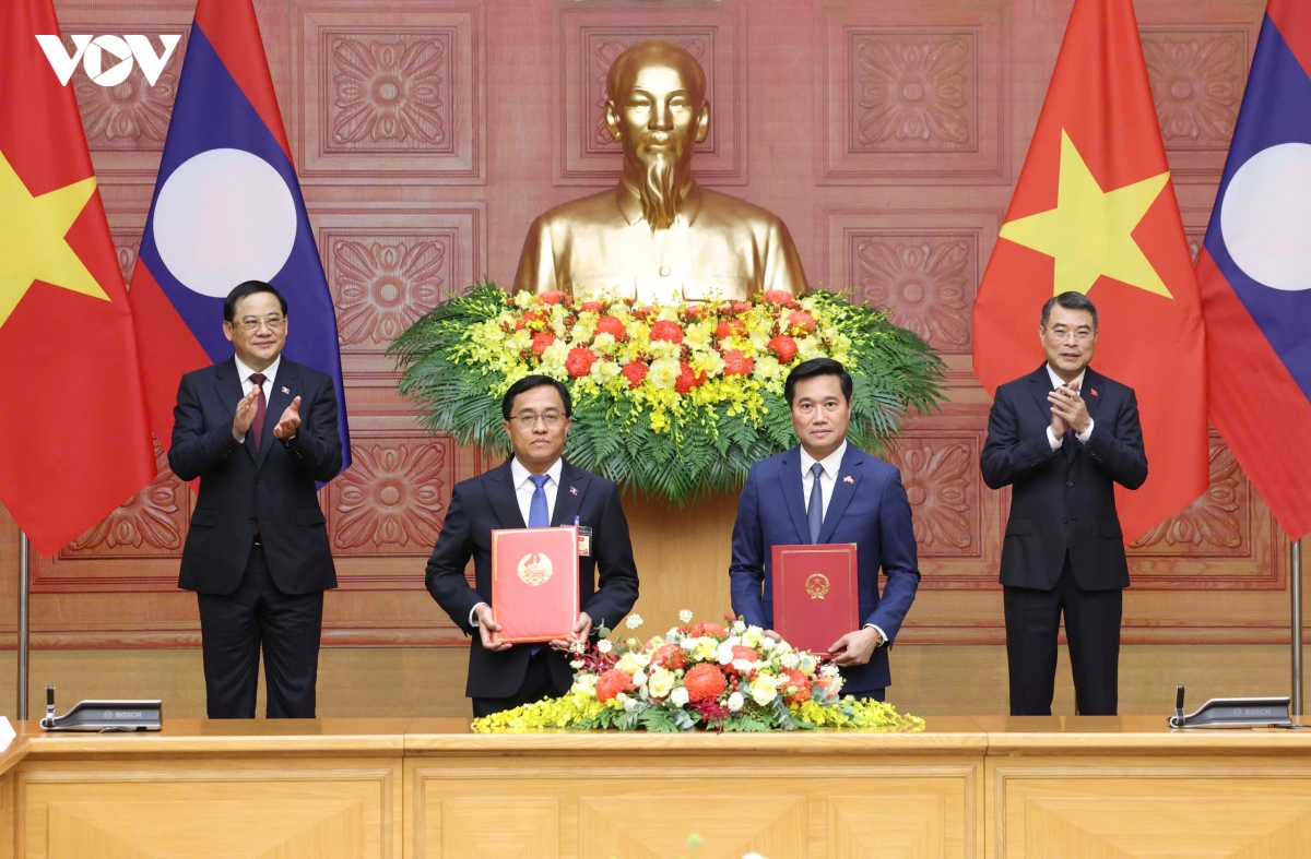viet_nam_lao2.jpg