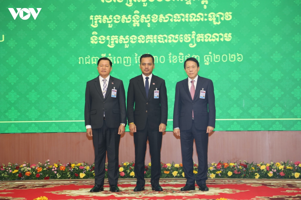 vov_bo_truong_bo_cong_an_viet_nam_-lao_va_bo_noi_vu_campuchia_rs.jpg