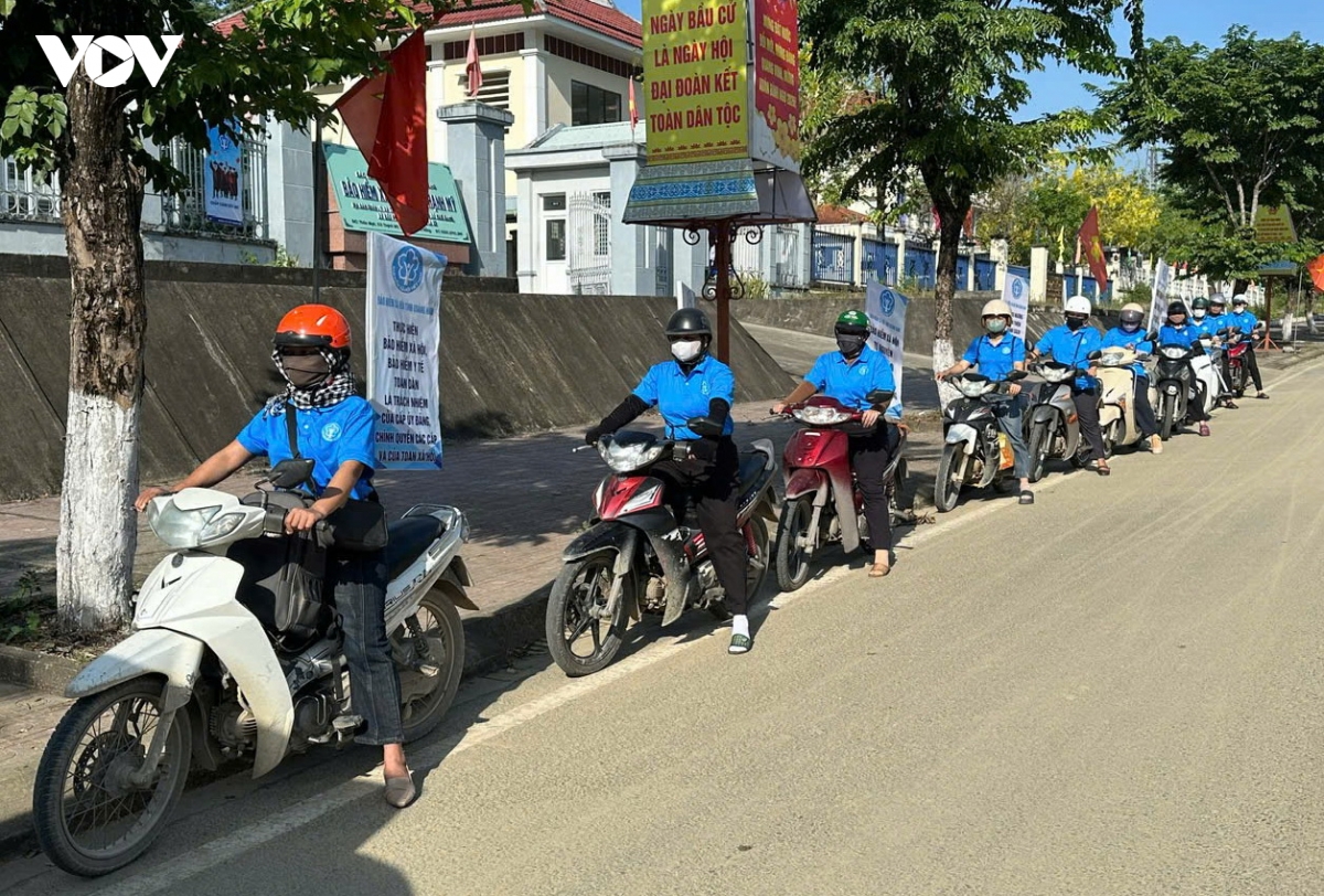 xtuyen_truyen_chinh_sach_bao_hiem_xa_hoi_tu_nguyen_den_nguoi_dan.jpg