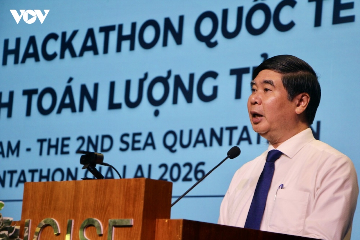 24-7-lan-dau-tien-cuo-thi-hackathon-tinh-toan-luong-tu-quoc-te-duoc-to-chuc-tai-gia-lai-anh-2.jpeg