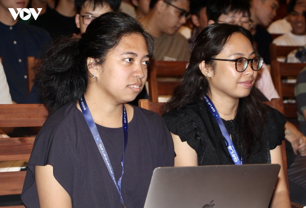 24-7-lan-dau-tien-cuo-thi-hackathon-tinh-toan-luong-tu-quoc-te-duoc-to-chuc-tai-gia-lai-anh-4.jpeg