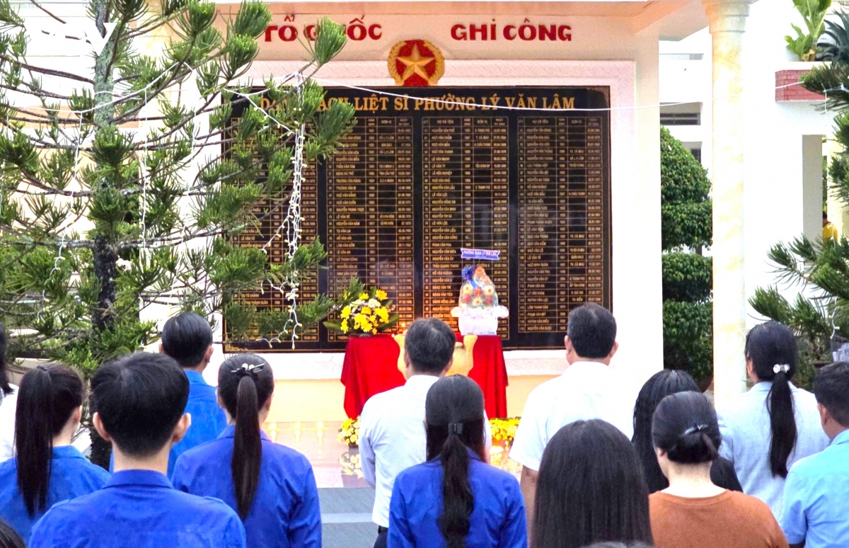 3-doan-co-so-se-dong-loat-ra-quan-vieng-nghia-trang-va-thap-nhanh-tuong-nho-cac-anh-hung-liet-si.jpg