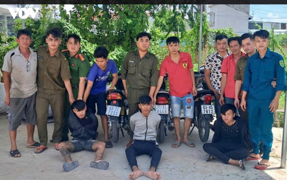 ba-doi-tuong-trom-mo-to-da-bi-cong-an-bat-giu.jpg