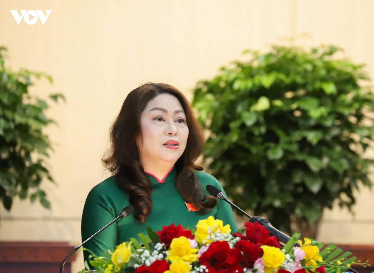 ba-nguyen-thi-thu-lan-pho-chu-tich-thuong-truc-uy-ban-mat-tran-to-quoc-viet-nam-thanh-pho-da-nang-phat-bieu-tai-ky-hop.jpg