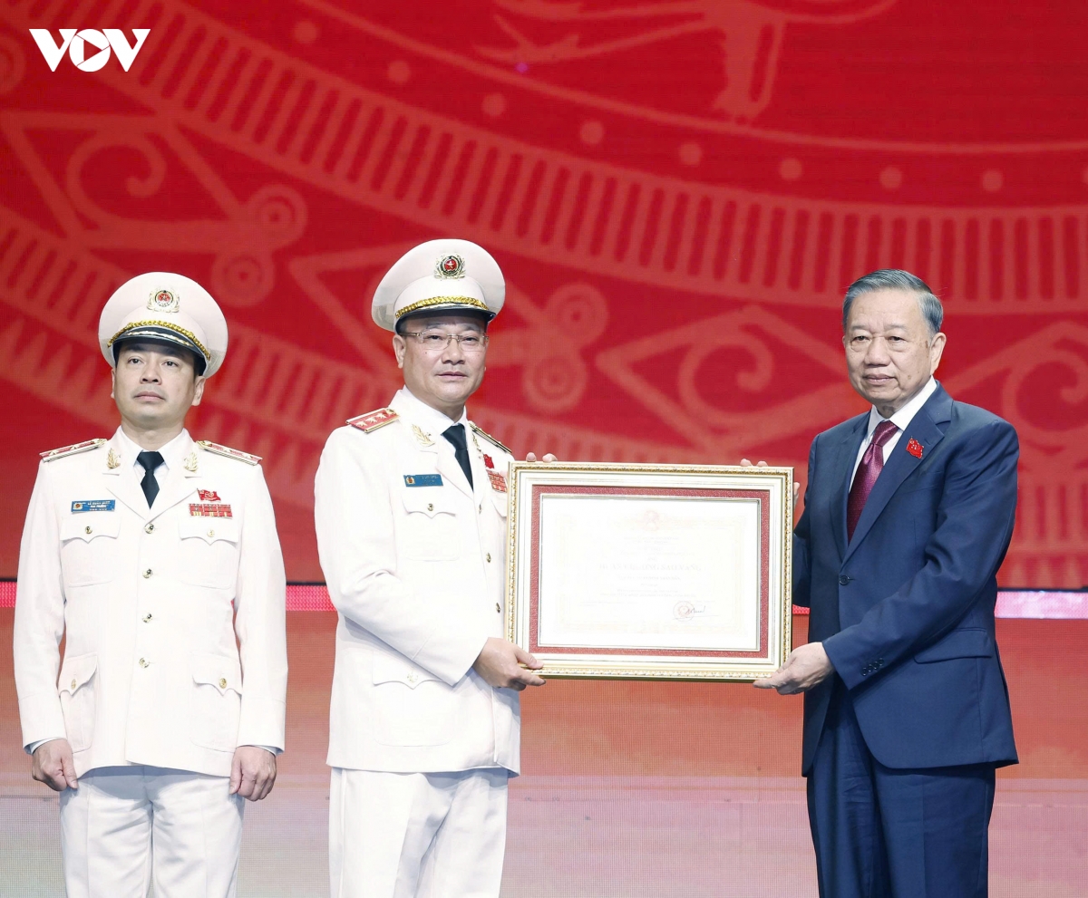 bo-cong-an-3.jpg