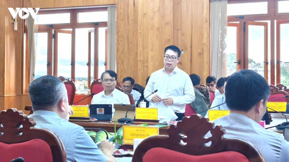 bo_truong_nguyen_dinh_khang_2.jpg