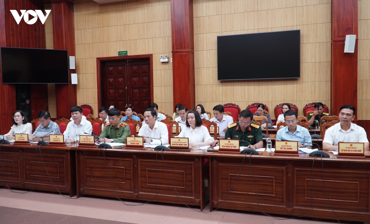 cac-dai-bieu-tinh-quang-tri-nghien-cuu-gop-y-vao-du-an-luat-thoa-thuan-quoc-te-.jpg