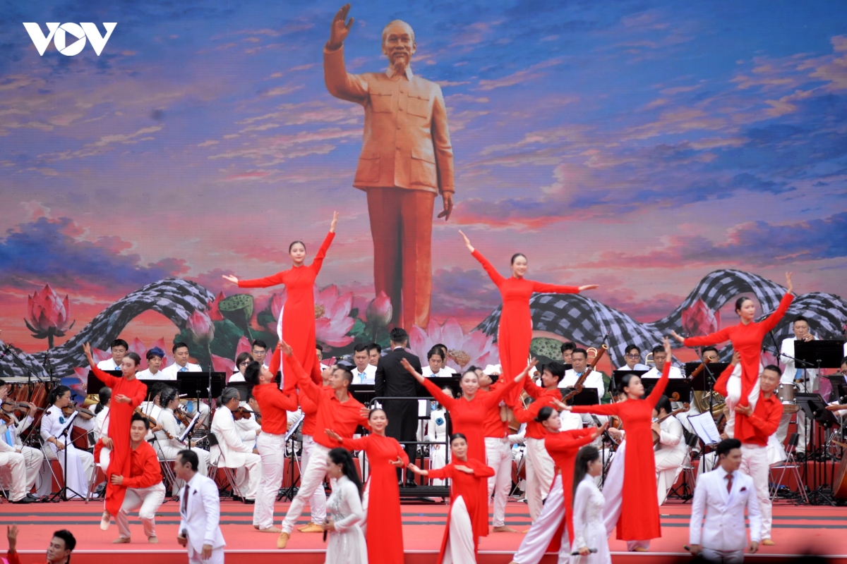 cac_tiet_muc_van_nghe_soi_dong_1.jpg