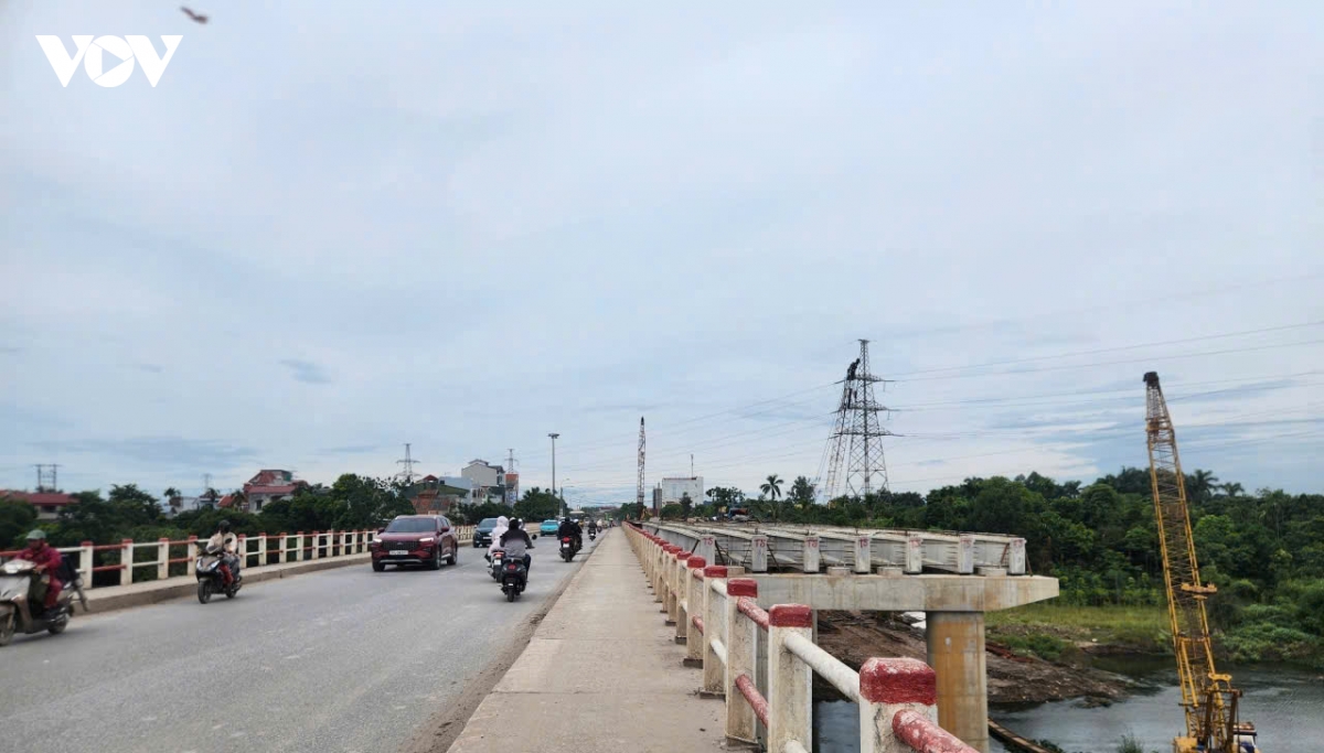 cau-mai-linh4.jpg