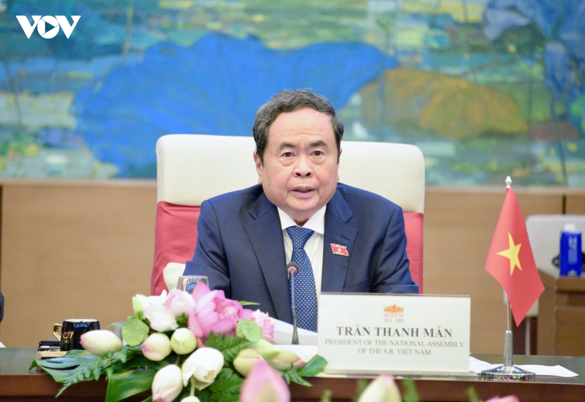 chu-tich-quoc-hoi-8.jpg