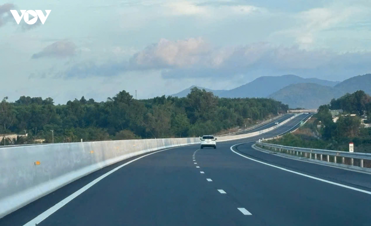 ctoc_bhoa_vtau_1_.jpg