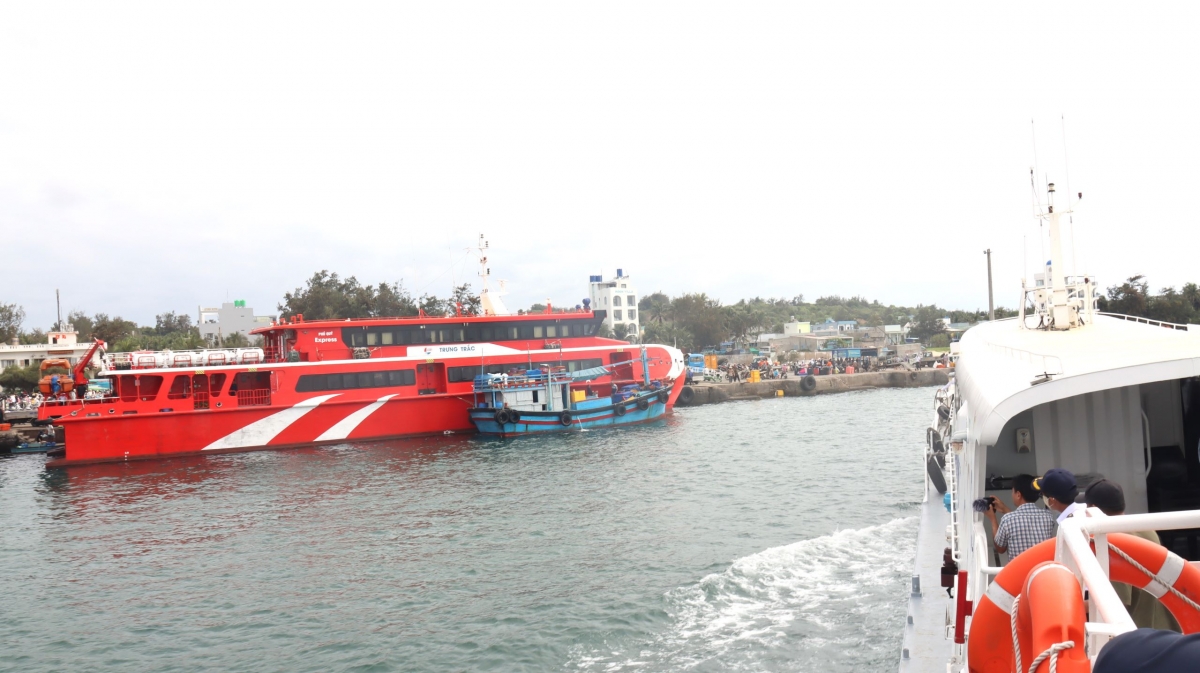 dam-bao-an-toan-tau-tuyen-phan-thiet-phu-quy-1.jpg