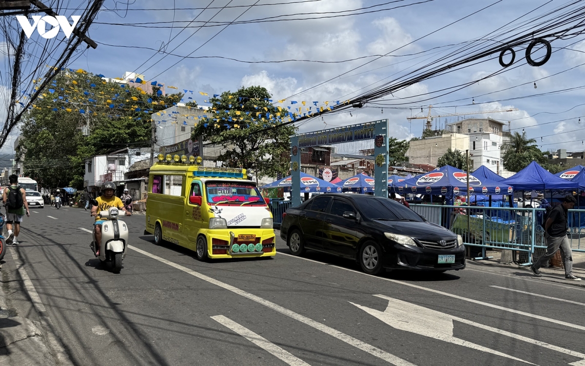 duong pho Philippines, o to Philippines, giao thong Philippines -vov.jpg