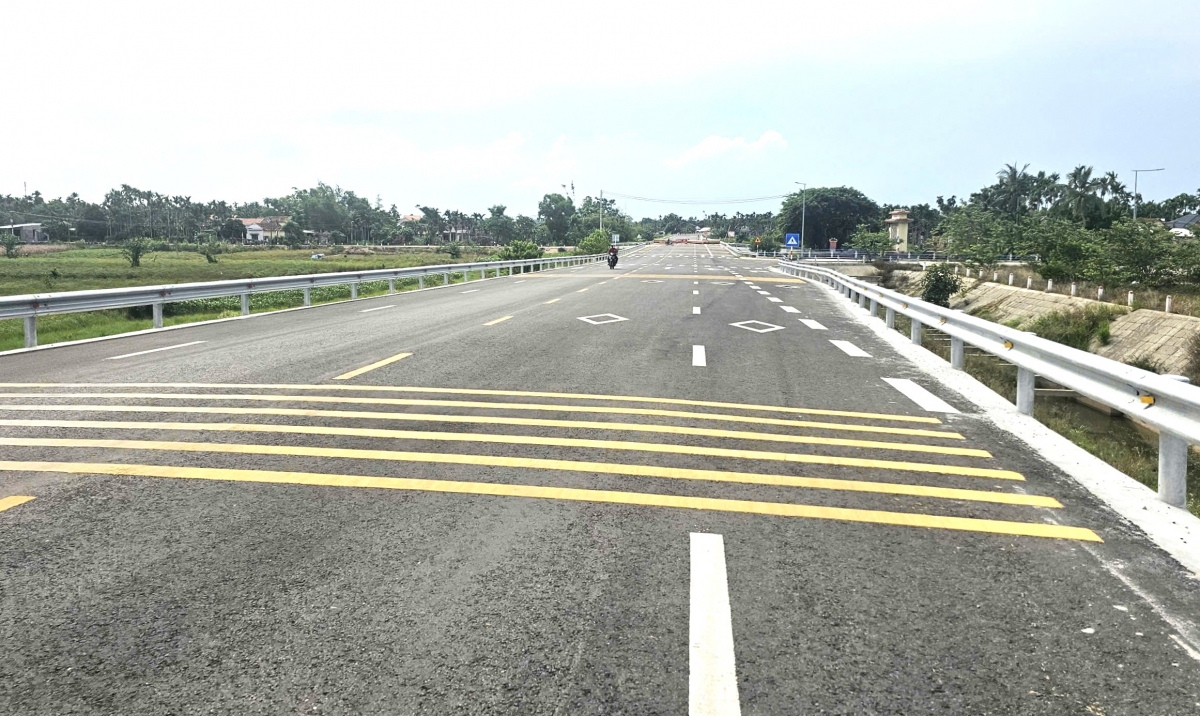 duong_ven_bien_tinh_quang_ngai_20260718082610.jpg