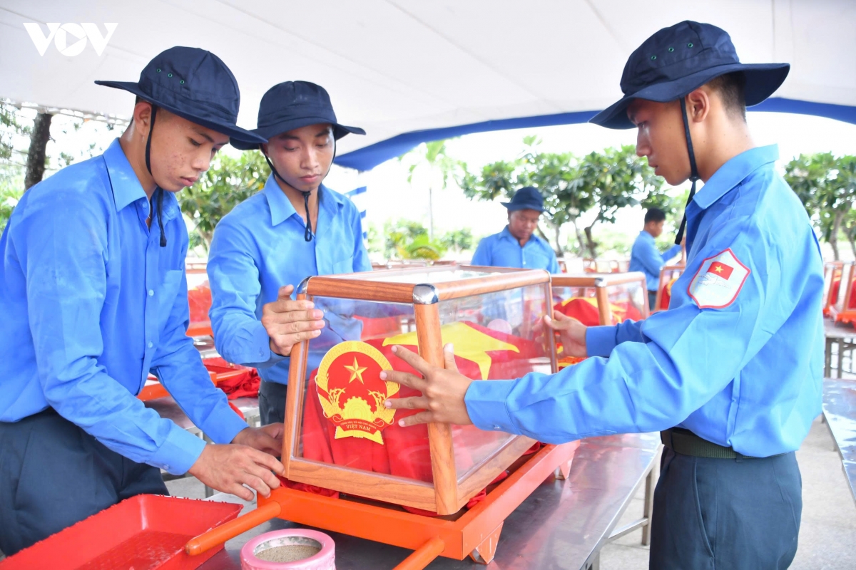 hai-cot-liet-si-11.jpg