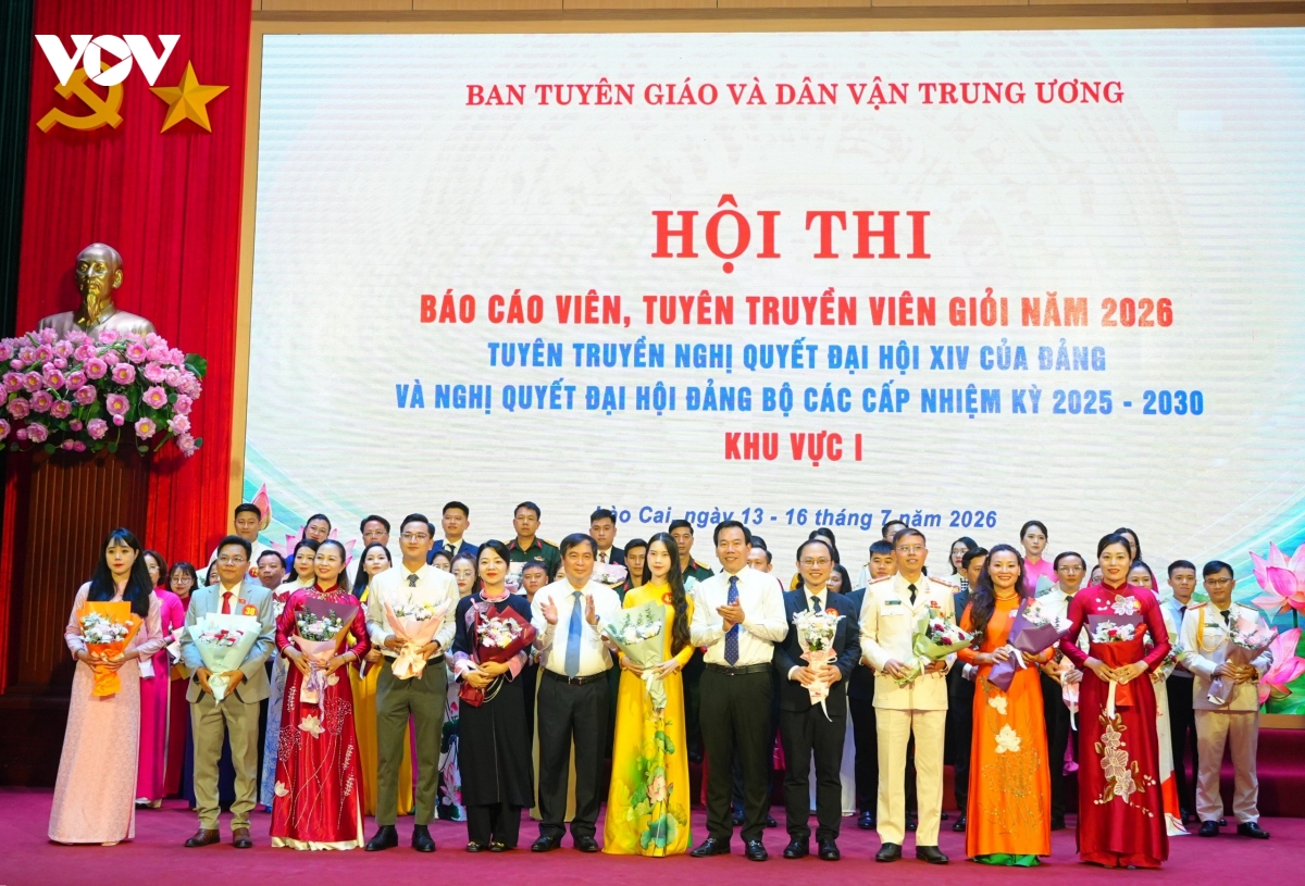 hoi-thi-quy-tu-47-thi-sinh-den-tu-cac-co-quan-trung-uong-va-17-tinh-thanh-pho-phia-bac.jpg