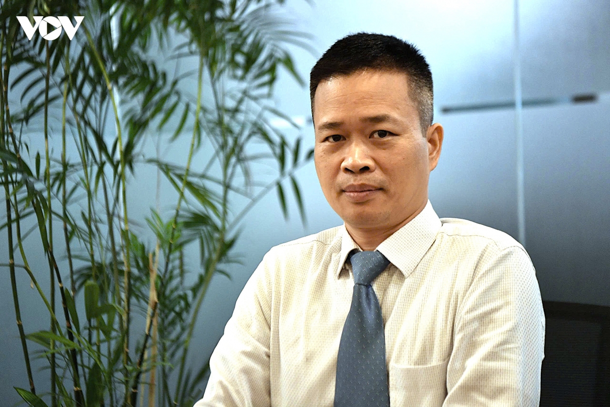 ls-dinh-nhat-quang-cong-ty-luat-leadco.jpg