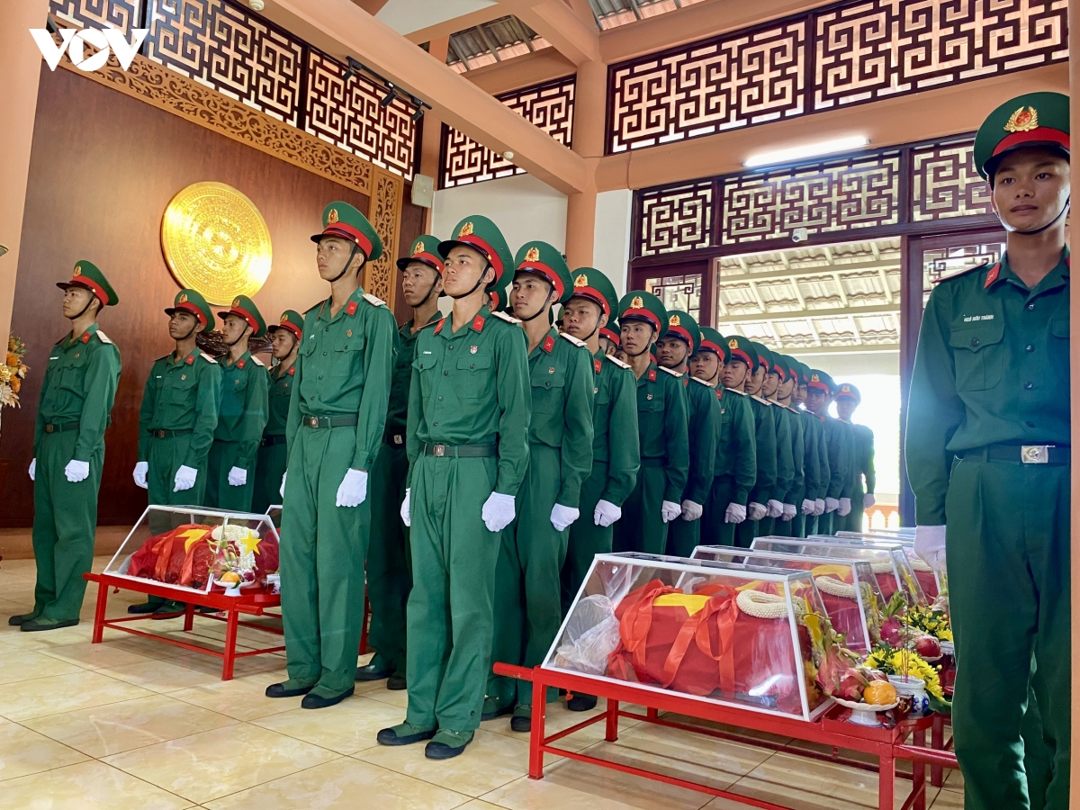 mua_kho_nam_2025_2026_doi_k51_tinh_dak_lak_da_quy_tap_duoc_27_hai_cot_liet_si_tren_dat_ban_campuchia_20260605170403.jpeg
