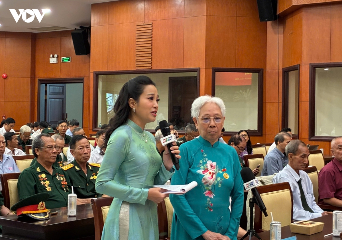 nguoi-co-cong.jpg