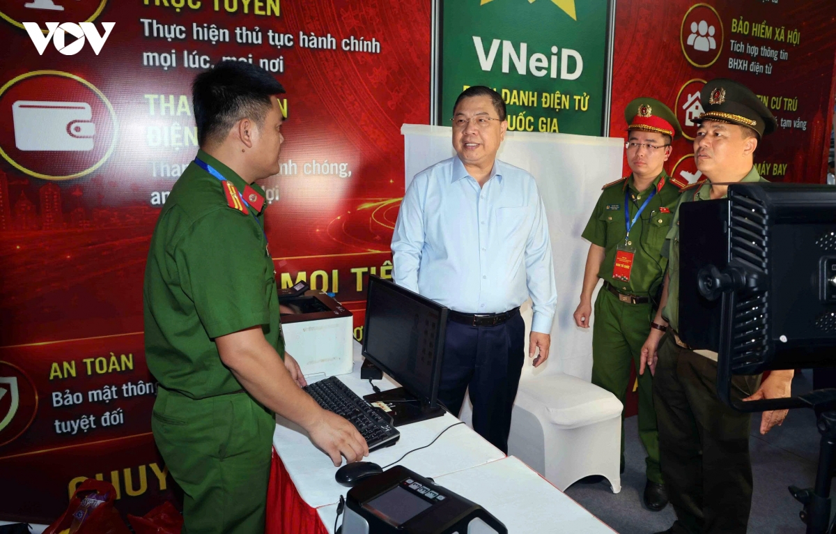pham-gia-tuc-2.jpg