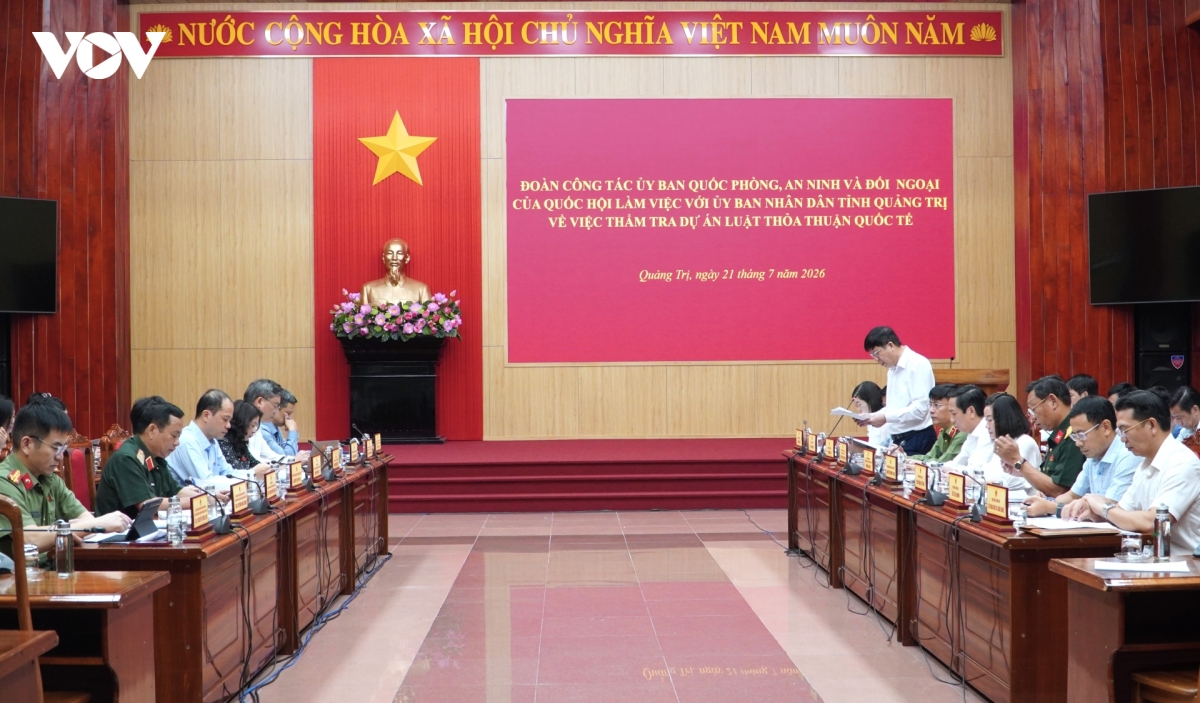 quang-canh-buoi-lam-viec_1.jpg