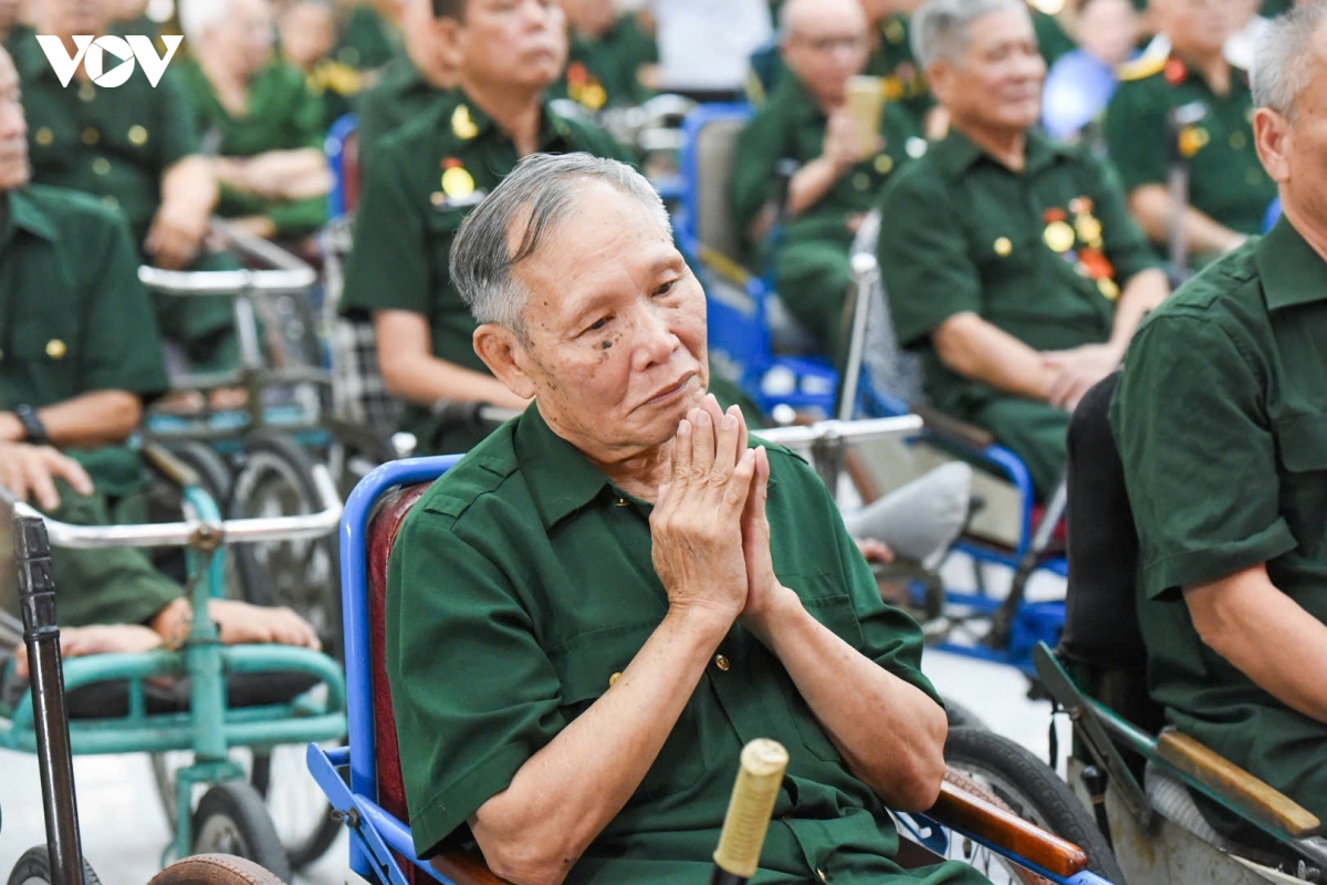 tbt-ctn-to-lam-tham-thuong-binh-liet-si-vov-13.jpeg
