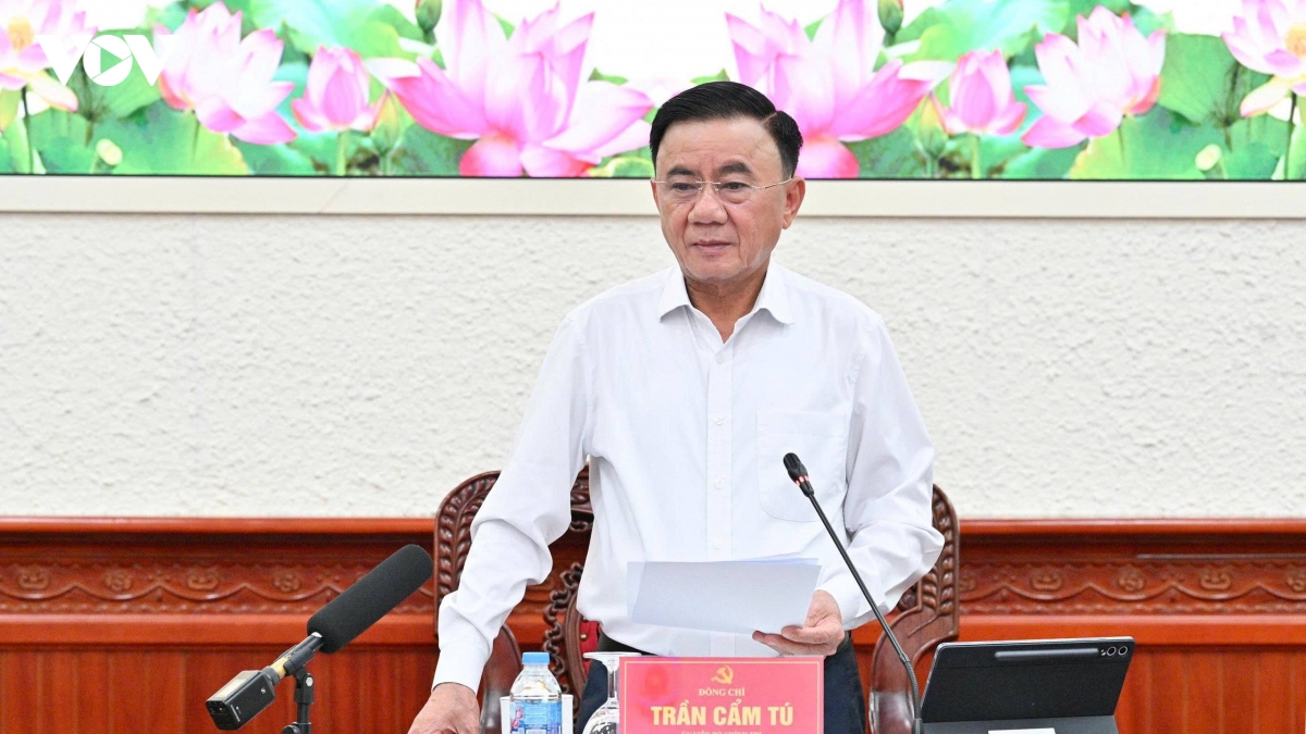thuong-truc-ban-bi-thu-lam-viec-voi-bo-tu-phap-3-1.jpg