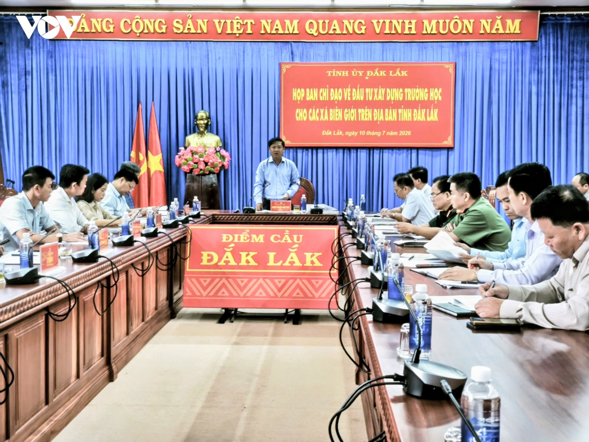 toan-canh-.jpg