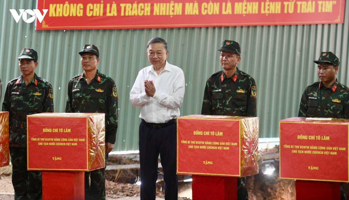 tong-bi-thu-chu-tich-nuoc-to-lam-le-thi-rieng-3.jpeg