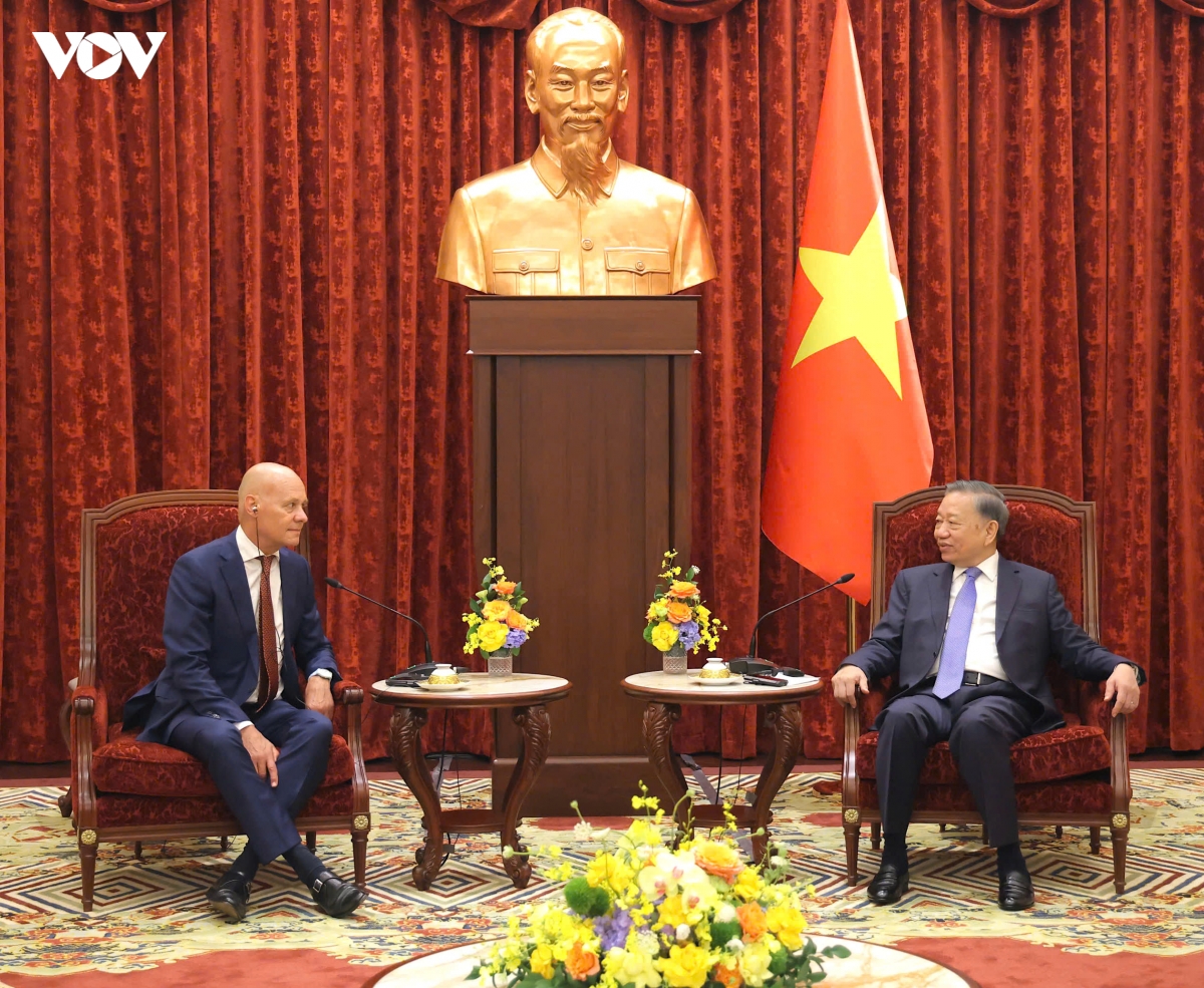 tong-bi-thu-chu-tich-nuoc-to-lam-tiep-cac-dai-su-den-chao-tu-biet-ket-thuc-nhiem-ky-cong-tac-4.jpg