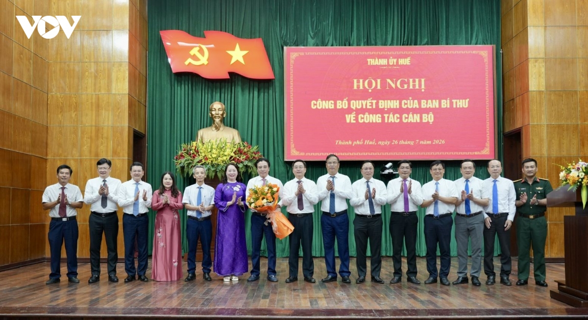 trao-quyet-dinh-3.jpg