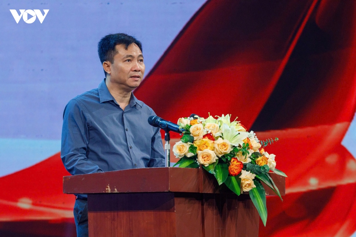 viet-tiep-loi-tri-an-2.jpg