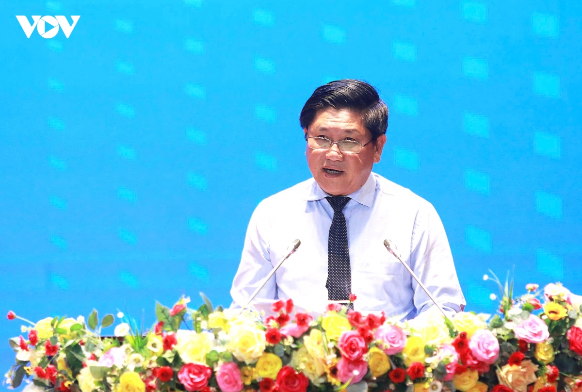 1-ong-le-van-su-pho-chu-tich-ubnd-tinh-ca-mau-phat-bieu-tai-hoi-nghi.jpg