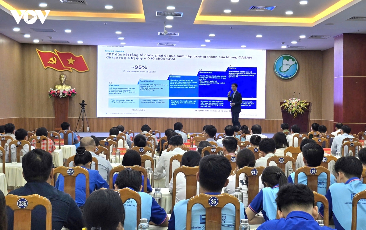 1-tinh-ca-mau-to-chuc-toa-dam-de-tim-giai-phap-phat-trien-kinh-te.jpg